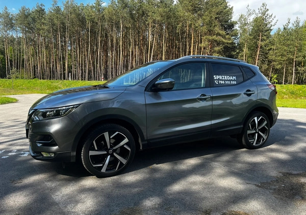 Nissan Qashqai cena 115900 przebieg: 38900, rok produkcji 2021 z Dęblin małe 172